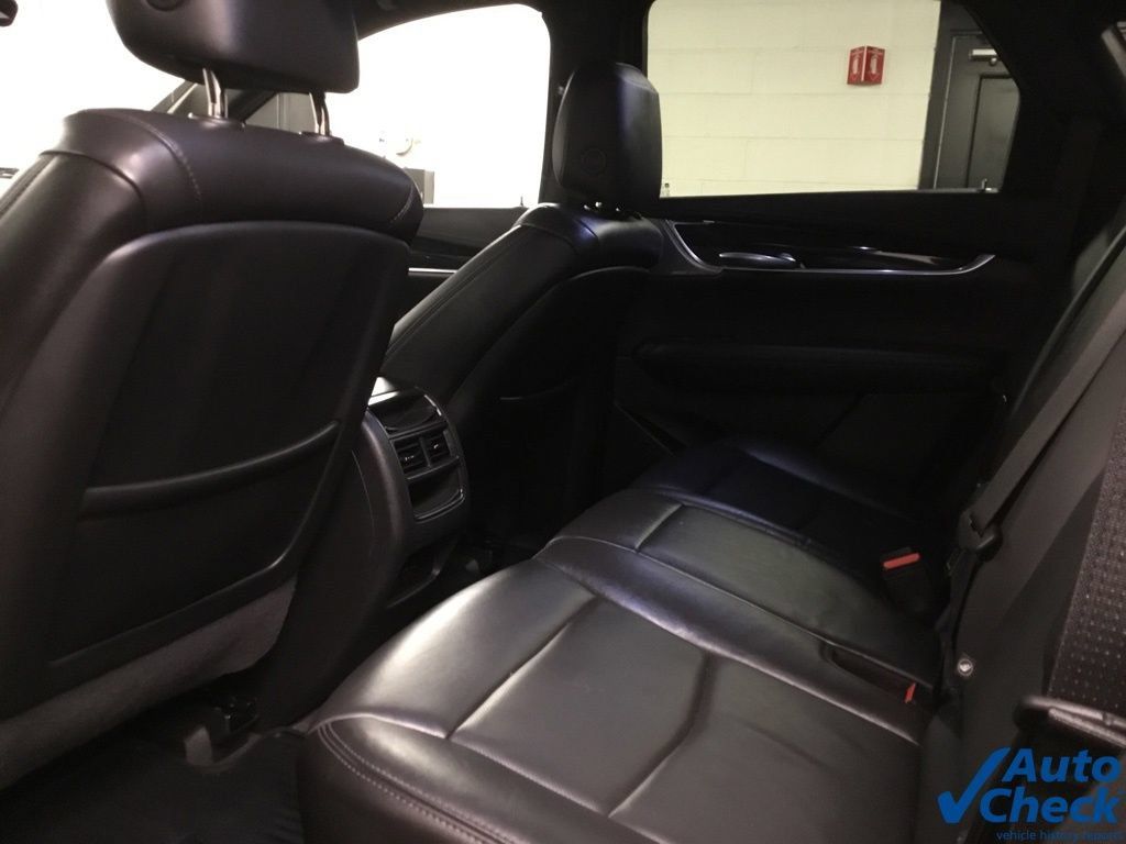 Used 2020 Cadillac XT5 Premium Luxury AWD/4WD image 35