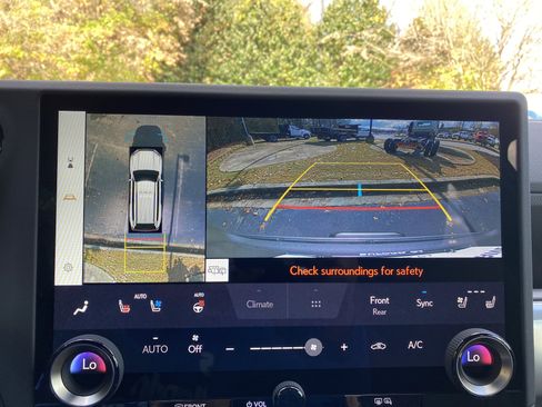 Used 2025 Lexus GX 550 w/ Cold Area Package image 28