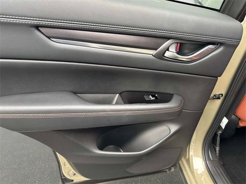 Used 2024 MAZDA CX-5 Carbon Edition image 10