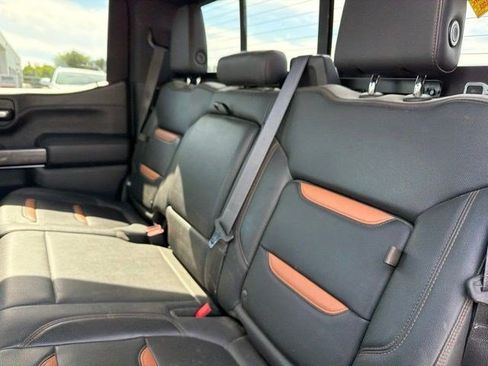 Used 2021 GMC Sierra 1500 AT4 w/ AT4 Premium Package AWD/4WD image 14
