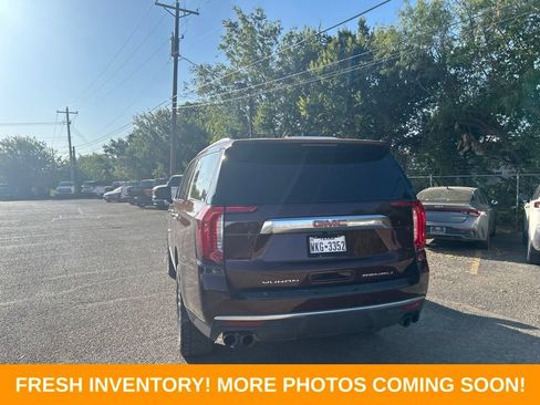 Used 2022 GMC Yukon XL Denali AWD/4WD image 4