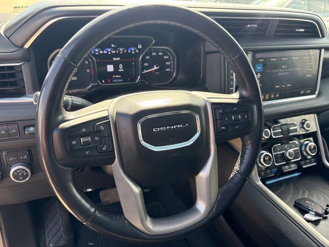 Used 2021 GMC Yukon Denali w/ Denali Premium Package AWD/4WD image 12