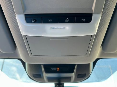 Certified 2023 Nissan Rogue S image 36