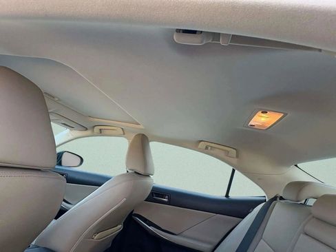 Used 2017 Lexus IS 300 F Sport image 22