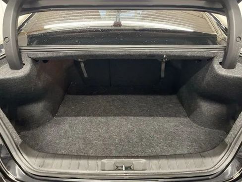 Used 2023 Nissan Maxima SR image 11