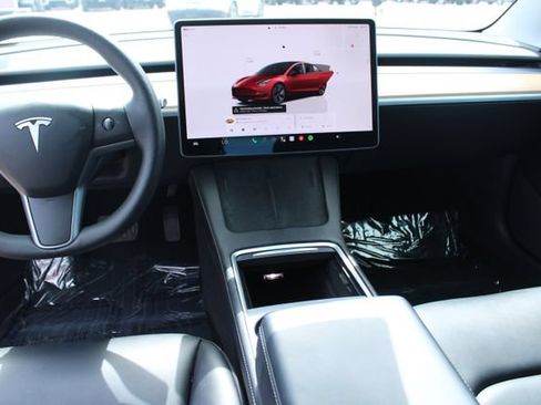 Used 2023 Tesla Model 3 Standard Range RWD image 12