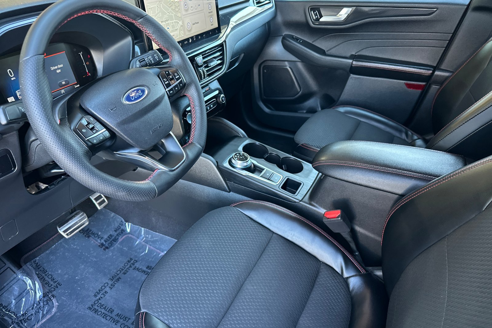 Used 2023 Ford Escape ST-Line w/ Tech Pack #1 FWD image 9