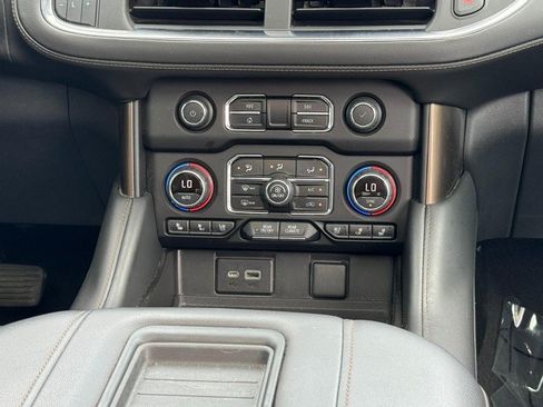 Used 2022 Chevrolet Tahoe High Country w/ Premium Package AWD/4WD image 14