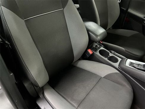 Used 2014 Ford Focus SE image 25