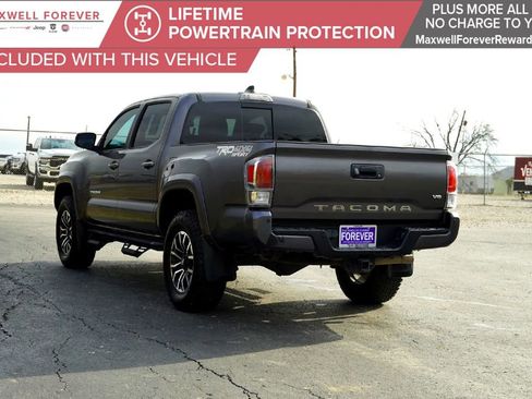 Used 2020 Toyota Tacoma SR5 image 8