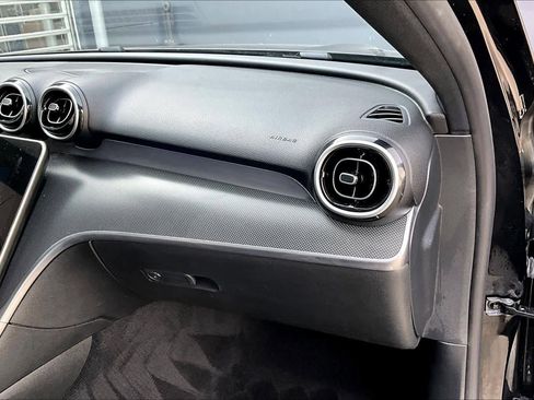 Used 2024 Mercedes-Benz C 300 4MATIC Sedan image 18