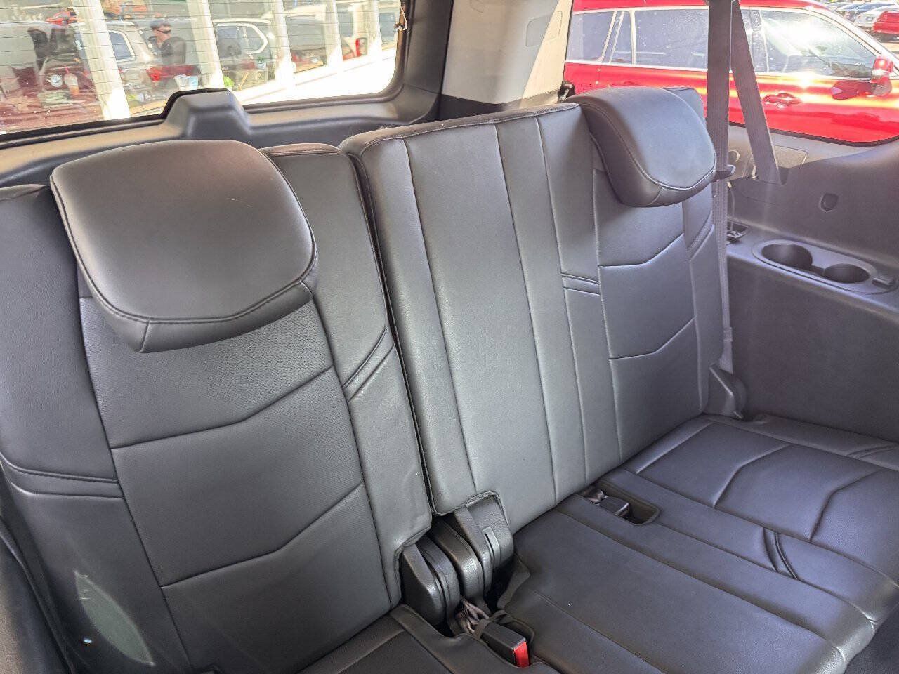 Used 2015 Cadillac Escalade ESV Premium AWD/4WD image 23
