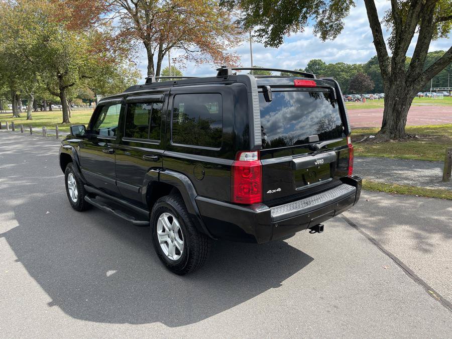 Used 2007 Jeep Commander Sport AWD/4WD image 7