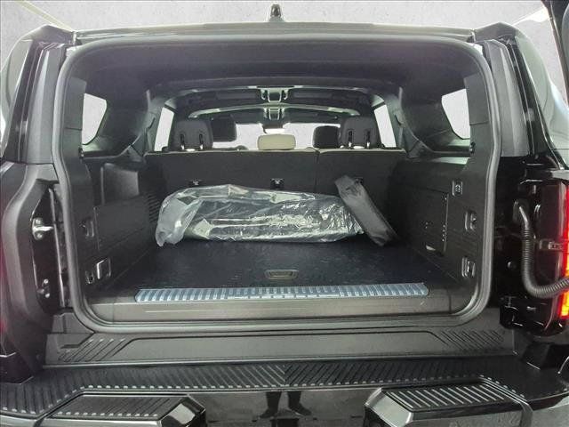 Used 2026 GMC Hummer EV SUV AWD/4WD image 6