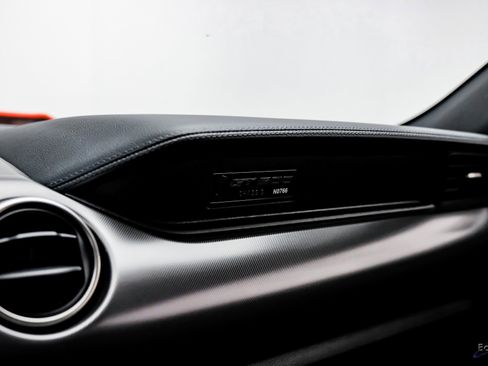 Used 2022 Ford Mustang Shelby GT500 w/ Technology Package image 68