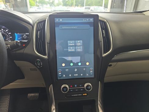Used 2022 Ford Edge Titanium AWD/4WD image 20