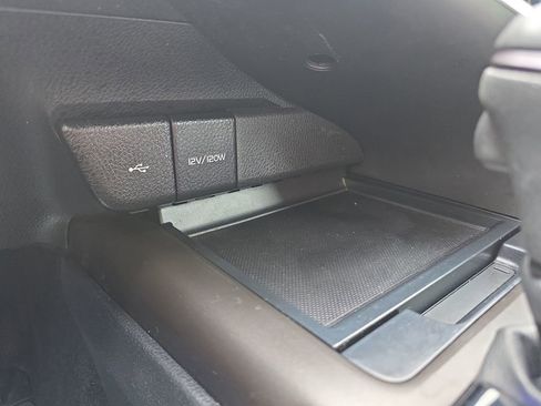 Used 2023 Toyota Camry SE FWD image 28