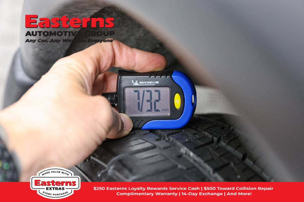 Used 2023 Nissan Rogue SV AWD/4WD image 30