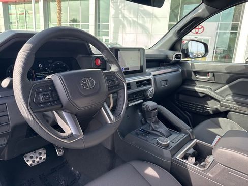 Used 2026 Toyota Tacoma TRD Sport image 12