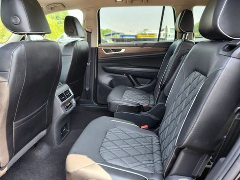 Used 2024 Volkswagen Atlas SEL Premium R-Line AWD/4WD image 16