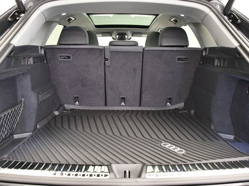 Used 2025 Audi Q5 Premium Plus w/ Premium Plus image 53