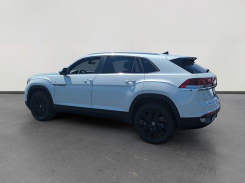 New 2026 Volkswagen Atlas Cross Sport SE image 3