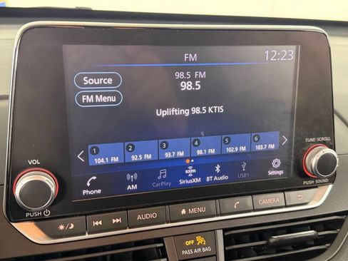 Used 2021 Nissan Altima 2.5 SV FWD image 3