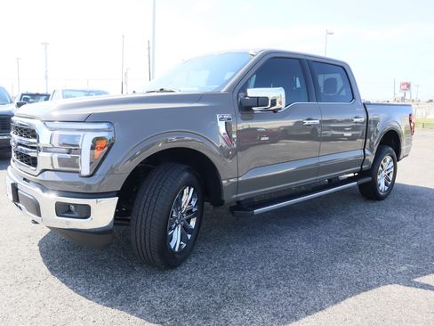 New 2025 Ford F150 Lariat w/ Equipment Group 502A High image 9