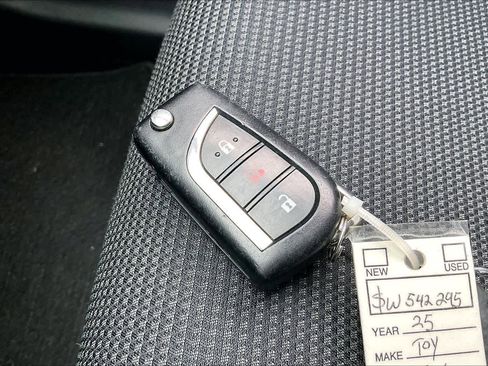 Used 2025 Toyota RAV4 LE image 13