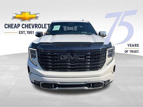Used 2022 GMC Sierra 1500 Denali Ultimate AWD/4WD image 8