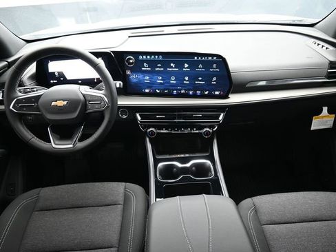 New 2026 Chevrolet Traverse LT w/ LPO, Floor Liner Package image 24