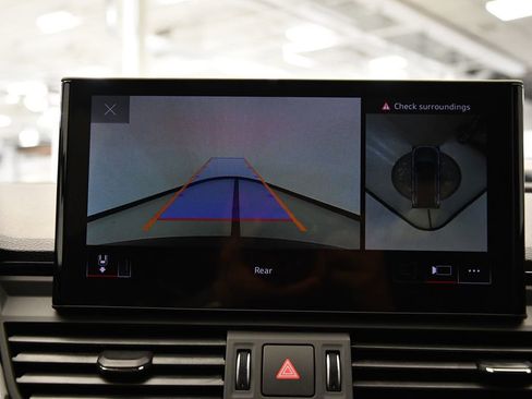 Certified 2025 Audi Q5 2.0T Premium Plus w/ Premium Plus Package image 28