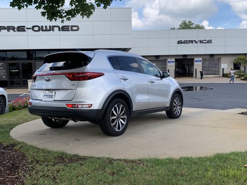 Used 2017 Kia Sportage EX w/ EX Premium Package AWD/4WD image 10