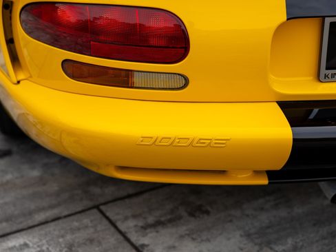 Used 2001 Dodge Viper GTS RWD image 26