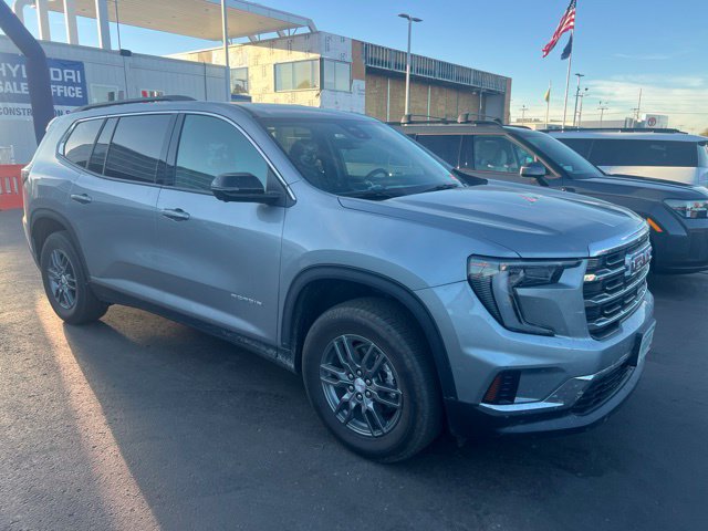 Used 2025 GMC Acadia Elevation AWD/4WD image 7