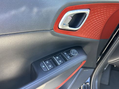 Certified 2023 Kia Soul GT-Line w/ GT-Line Technology Package image 25