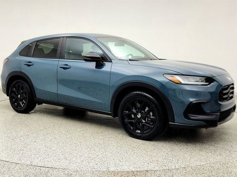 Used 2024 Honda HR-V Sport image 3