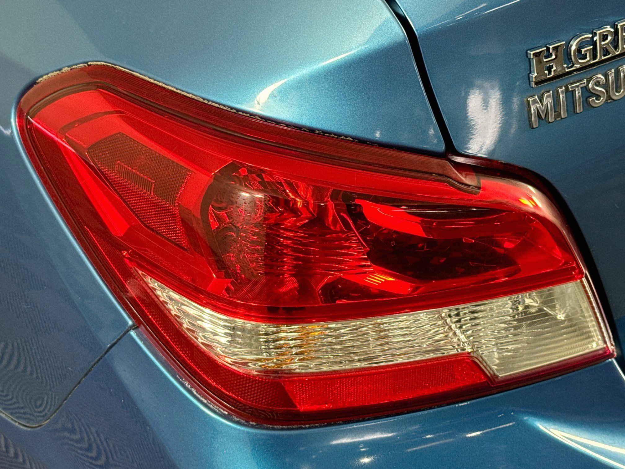 Used 2019 Mitsubishi Mirage G4 ES FWD image 33