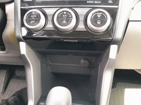 Used 2018 Subaru Forester 2.5i Premium w/ All-Weather Package image 25