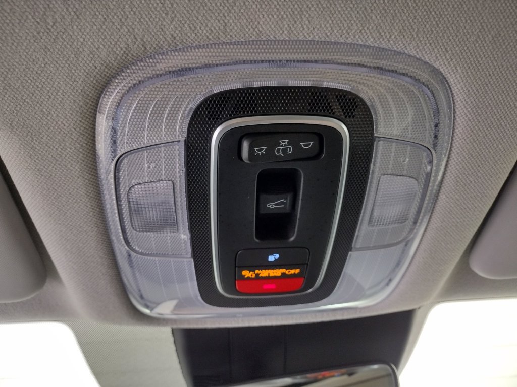 Certified 2024 Hyundai Elantra Limited FWD image 35