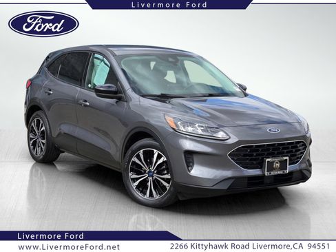 Certified 2022 Ford Escape SE w/ SE Sport Appearance Package image 1