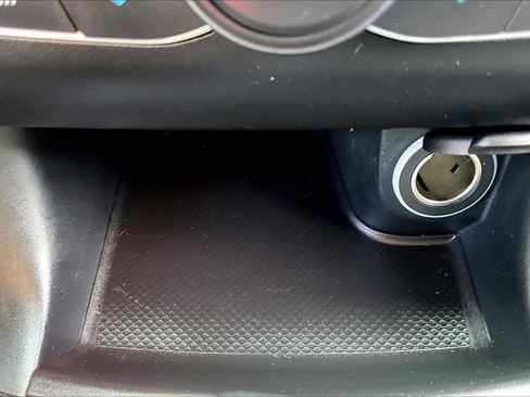 Used 2015 Dodge Charger R/T image 32