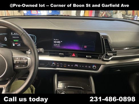 Used 2023 Kia Sportage EX image 18