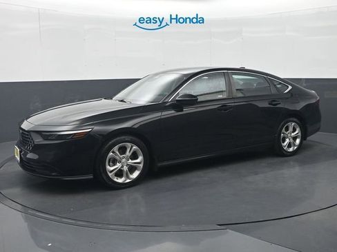 Used 2023 Honda Accord LX image 4