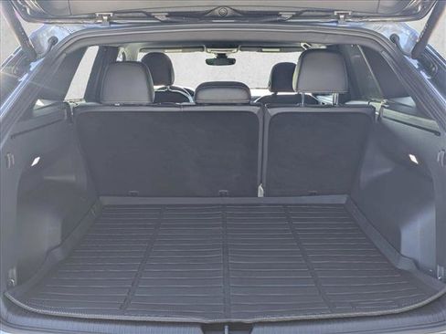 Used 2024 Volkswagen Atlas Cross Sport SE AWD/4WD image 6
