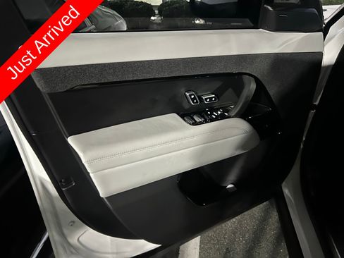 Used 2024 Land Rover Range Rover Sport SE image 7