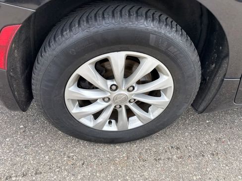 Used 2019 Chrysler Pacifica Touring-L FWD image 11