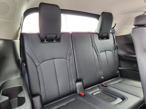 Certified 2026 INFINITI QX60 Luxe w/ Cargo Package AWD/4WD image 15