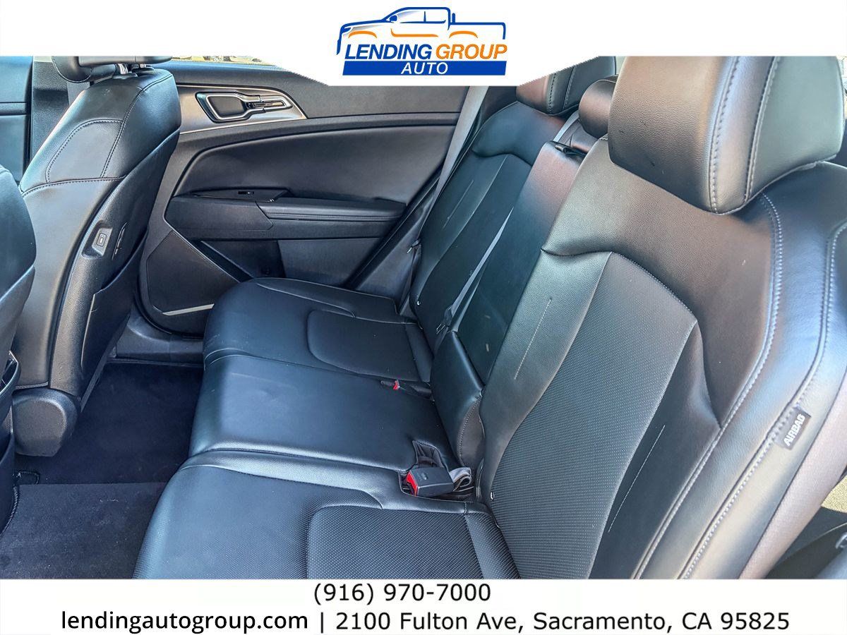 Used 2024 Kia Sportage SX FWD image 17