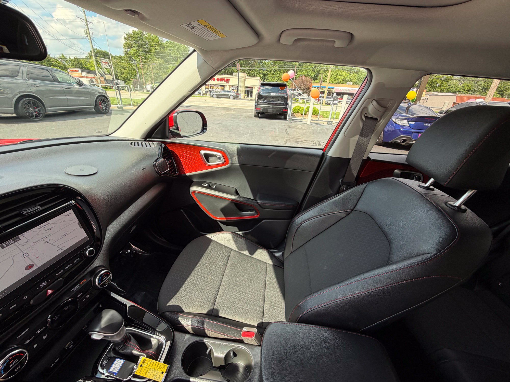 Used 2023 Kia Soul GT-Line FWD image 22
